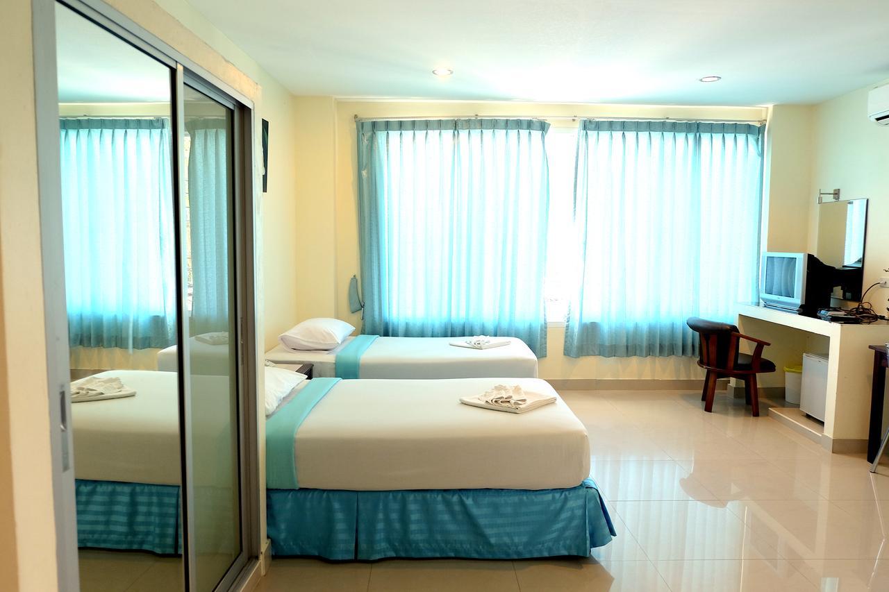 Krabi Marina Seaview Hotel Exterior photo